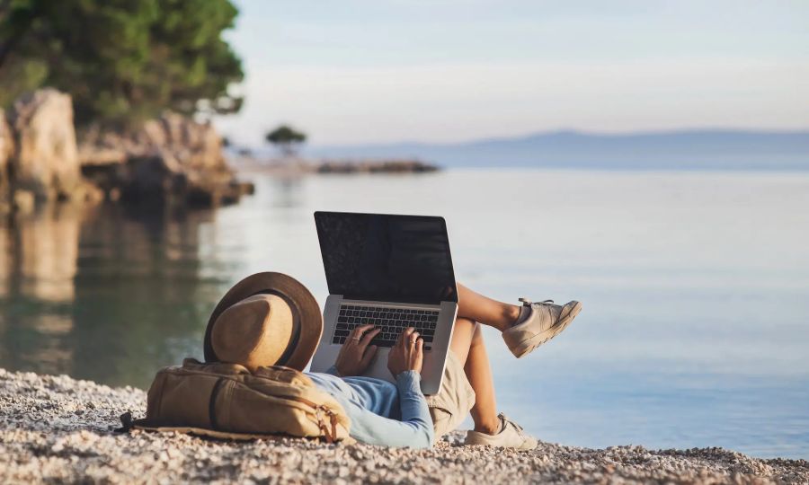 Eligibility Criteria for Spain vs. Italy Nomad Visas