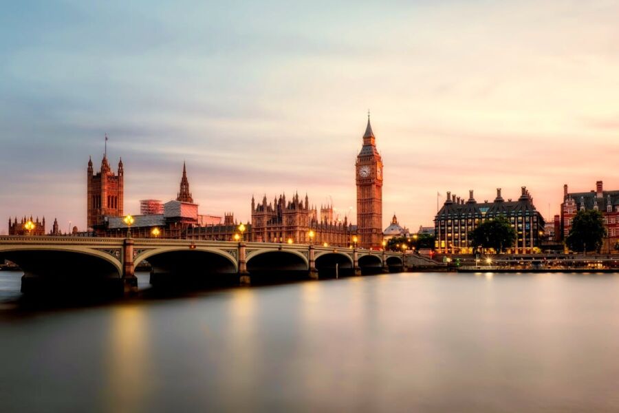 london skyline at dusk