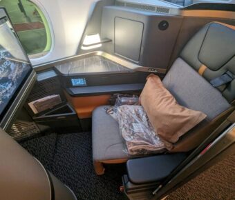 Cheap Business Class Upgrade Strategies: 9 Insider Tips Airlines Don’t Want You to Know