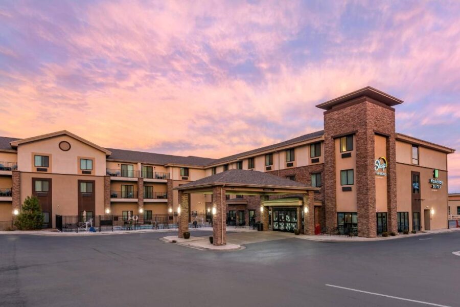 The MainStay Suites Moab near Arches National Park, highlighting the building's architecture and inviting atmosphere.
