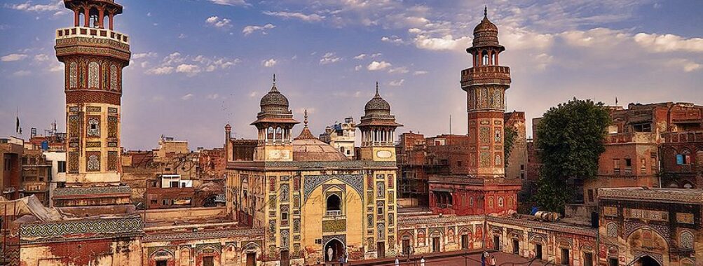 Masjid Wazir Khan