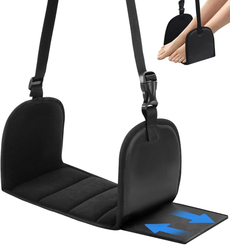 Close-up of a woman's feet on a footrest, highlighted by a blue arrow pointing to the MATT SAGA Airplane Foot Hammock.