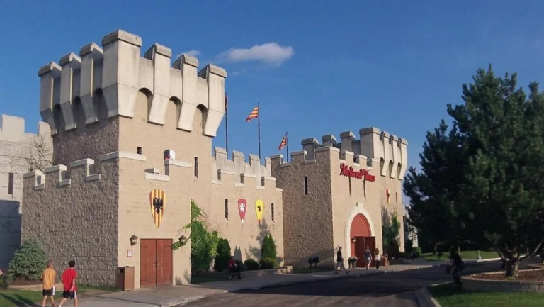 Medieval Times Dinner & Tournament