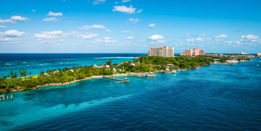 Panoramic view of Paradise Island, showcasing lush greenery and turquoise waters in Nassau, Bahamas