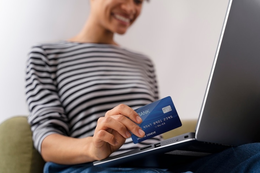 Timing Your Booking for the Best Upgrade Deals