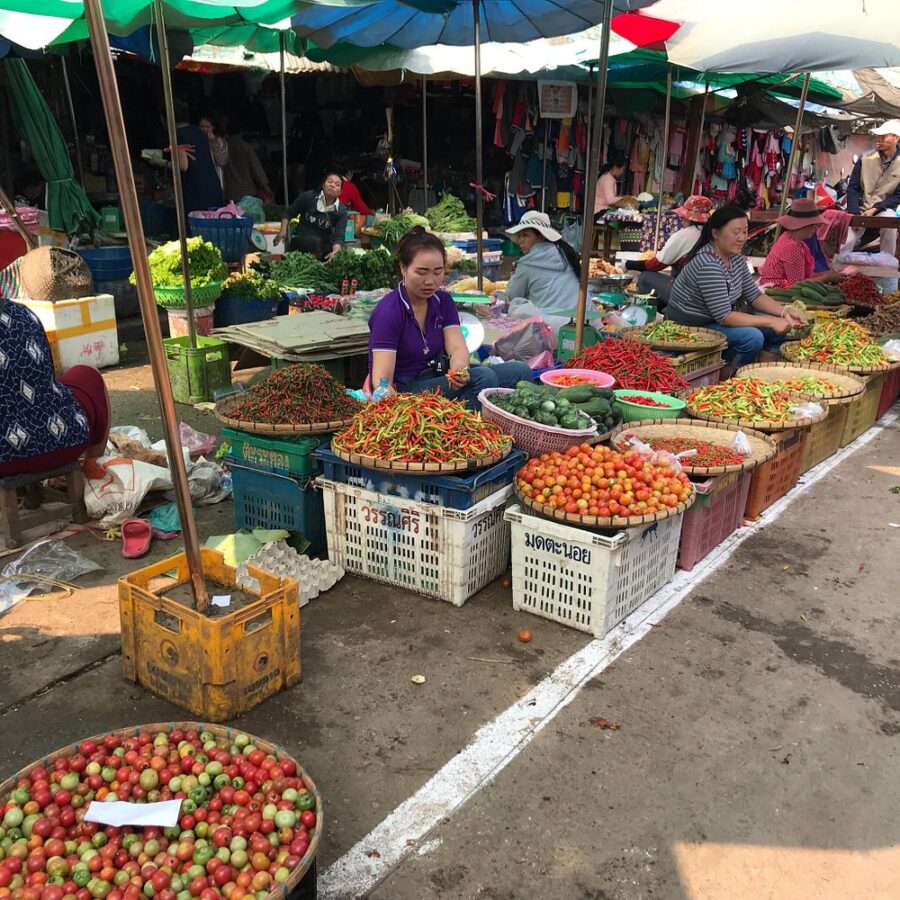 Phosy Market
