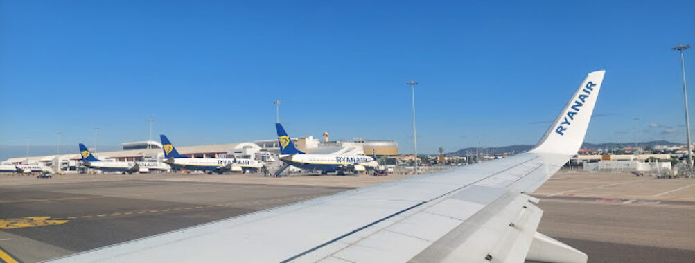 Observation deck Faro Airport Fly