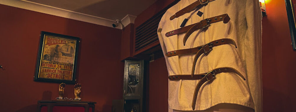 Houdini’s Escape Room Experience – Cheshire Oaks