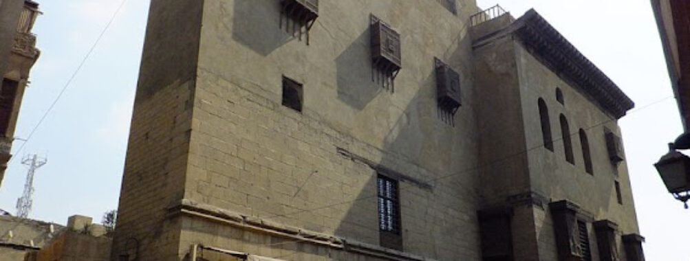Beshtak Palace
