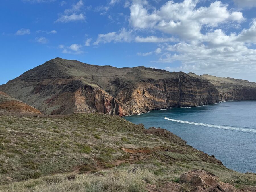 Coastal view of Ponta de São Lourenço, showcasing rugged cliffs and the Atlantic Ocean in the Canary Islands.