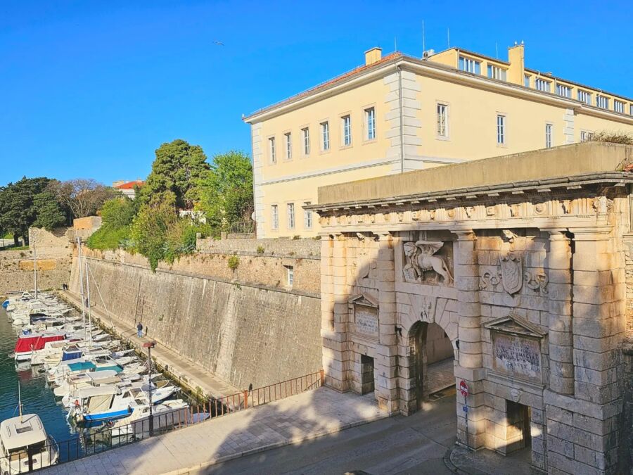 Entrance to the old city of Zadar, Croatia, featuring the historic Porta Terraferma archway.
