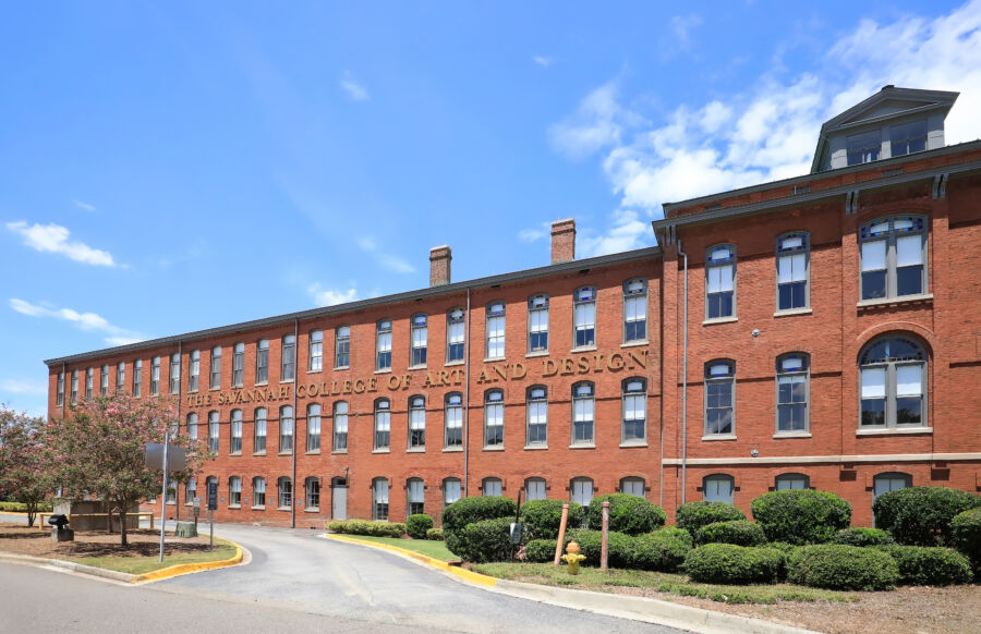 The exterior of the Savannah College of Art and Design features modern architecture and vibrant landscaping, showcasing creativity
