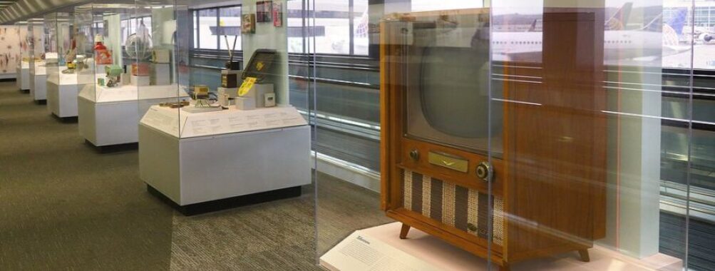 SFO Museum Louis A. Turpen Aviation Museum and Library