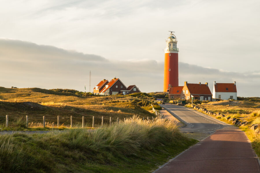 texel island netherlands lighthouse