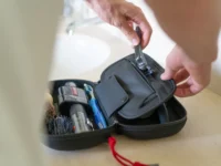 TSA Regulations: Can You Bring Shaving Razors on a Plane?