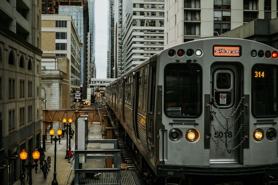 Chicago “L” trains