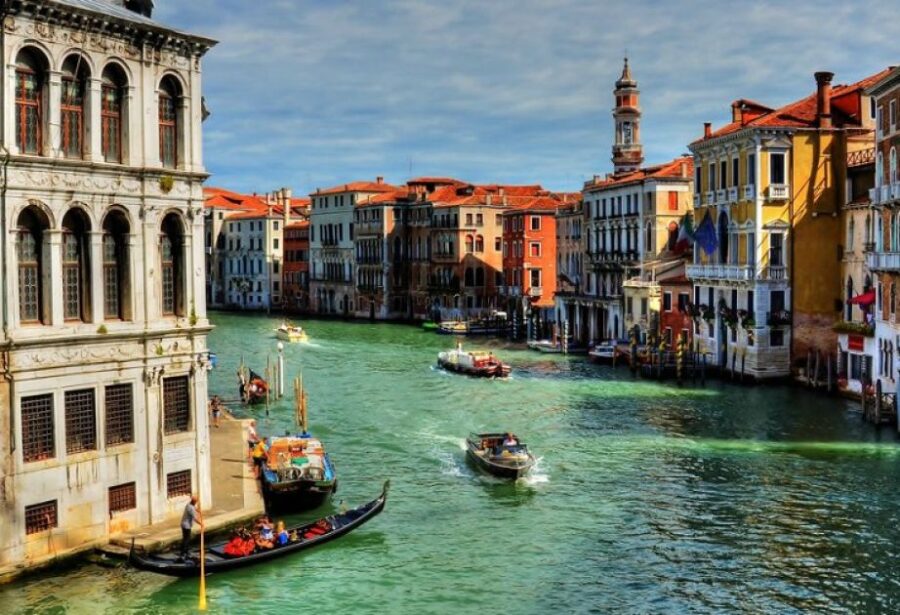 Tips for Legally Avoiding or Minimizing Venice Tourist Taxes