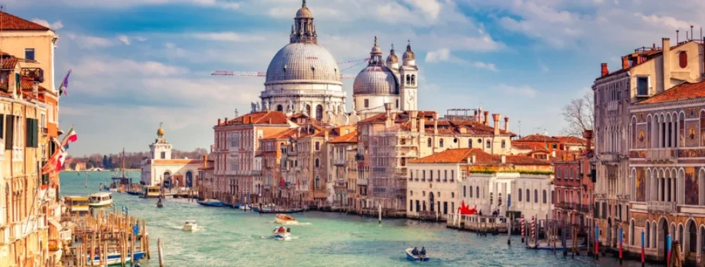 Avoiding Tourist Taxes in Venice: 7 Insider Tips to Save Money on Your Next Trip