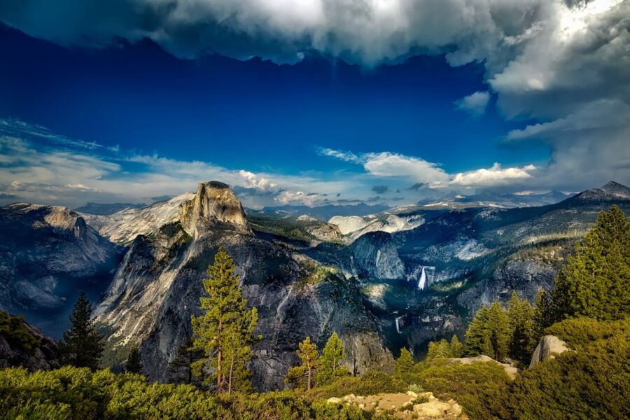 yosemite half dome landscape