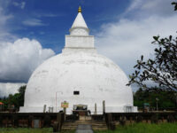 යඨාල මහා සෑය ( යටාල දළදා වෙහෙර )- තිස්සමහාරාම පූජා භූමිය | Yatala Stupa Travel Forum Reviews